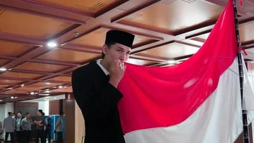 Mitchell Baker Resmi Jadi WNI, Erick Thohir Sambut Striker Baru