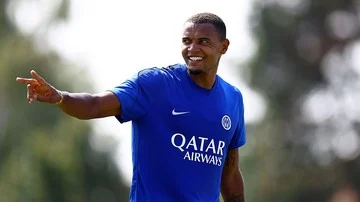 Akanji: Swiss Bisa Juara Piala Dunia Tanpa Kartu Merah Embolo