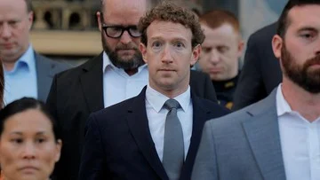 Dokumen Bocor: Rencana Zuckerberg Ganti Karyawan Meta dengan AI Batal