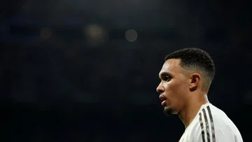 Mourinho Disarankan Geser Trent Alexander-Arnold Jadi Gelandang