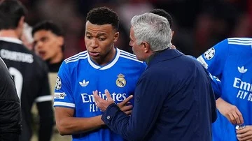 Mourinho Heran Kylian Mbappe Dikritik: Dia Bukan Masalah di Madrid