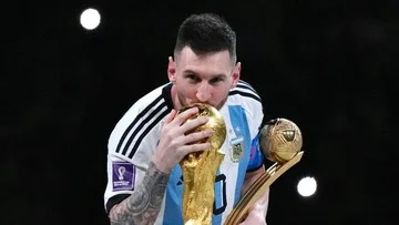 Messi Pensiun dari Argentina: Ini Deretan Rekor Fantastisnya