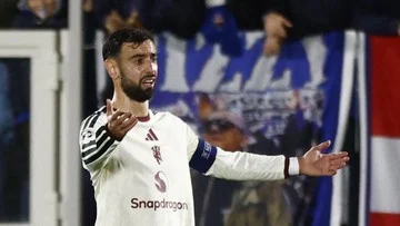 Carragher Kritik Tajam Sikap Bruno Fernandes di Man United